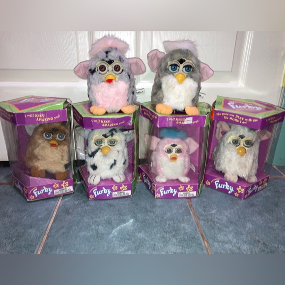 Furby - Picture 2 of 4